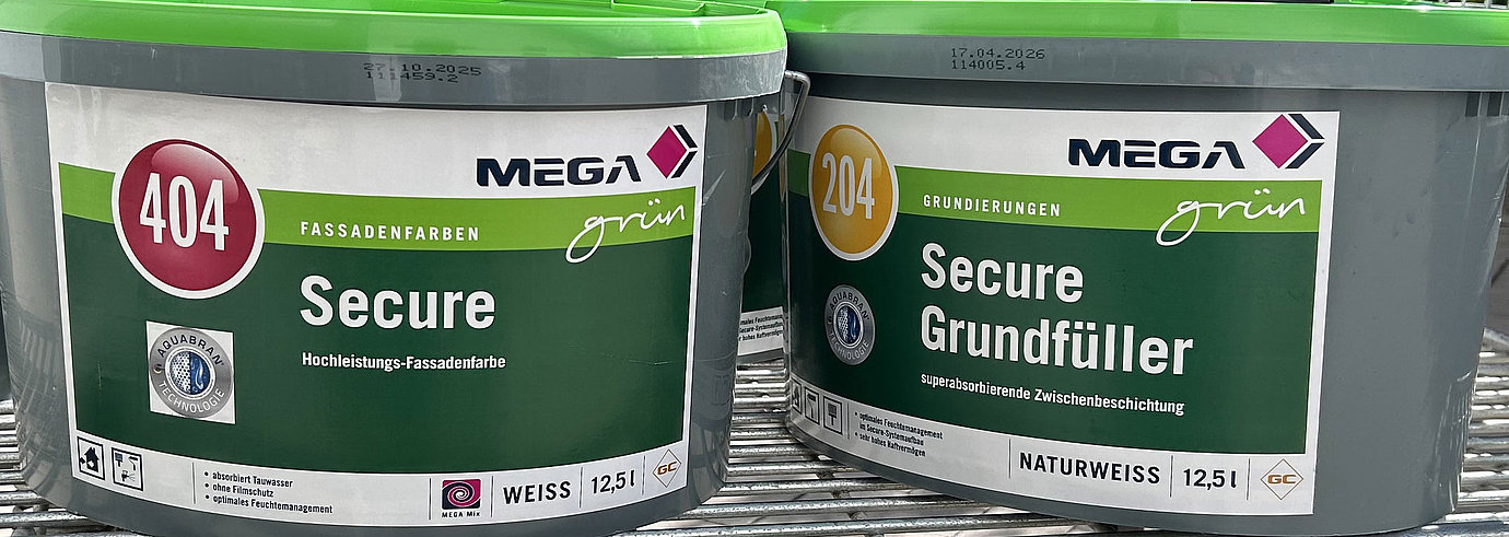 Für die Fassade: MEGAgruen-204-Secure-Grundfueller-und-MEGAgruen-404-Secure.jpg